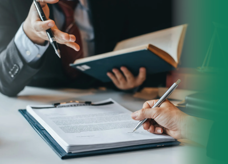 card asesor juridico