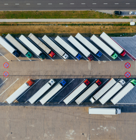 Flota de camiones desde arriba